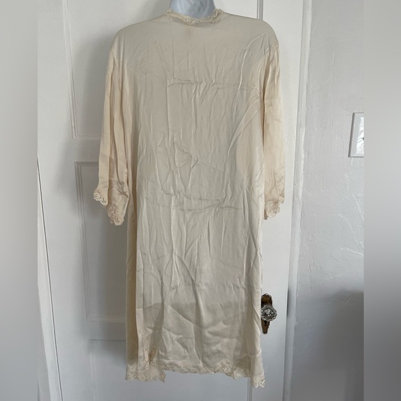 Vintage Banana Republic 2005 95% silk robe - Picture 5 of 8